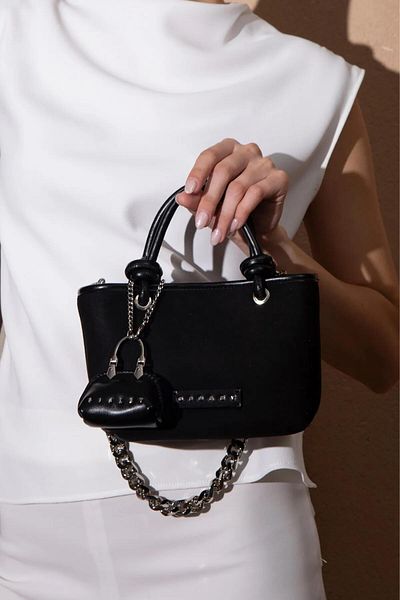 Sisley Women's Hand and Crossbody Bag Sly195 - Black