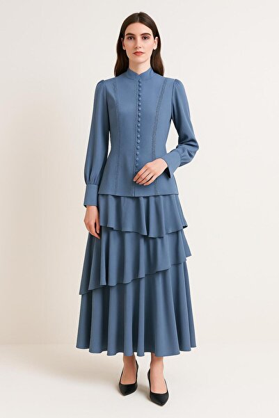 Levidor 100810 ETEKLİ TAKIM ÜST HAKİM ÖNÜ ŞERİT DANTELLİ KOL UCU VE FERMUARLI KETEĞİ KATLI BELİ FERMUARLI