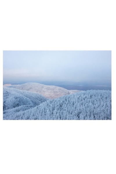 OEM Tablou Canvas, "Munti inghetati sub cer de iarna", 54 x 39cm