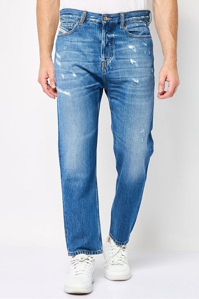 Diesel Men Carrot Fit Washed Non Stretchable Denim, Blue