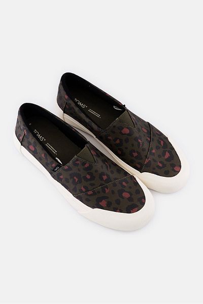 Toms Women Abstract Leopard Matte Canvas Slip On Shoes, Multicolor