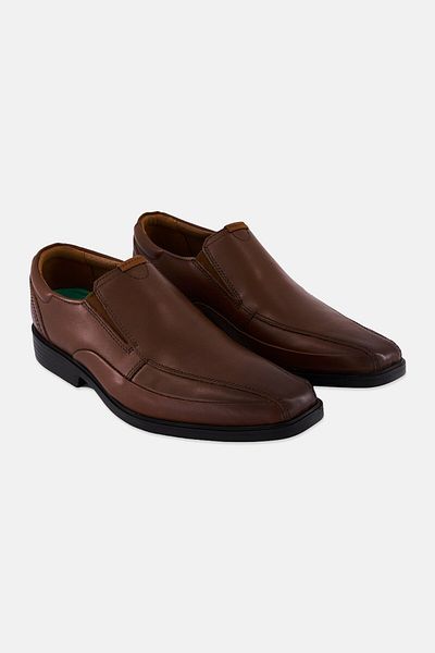 CLARKS حذاء رسمي رجالي من Clarkslite Ave سهل الارتداء، لون بني