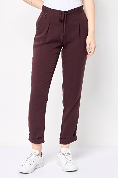 Harmont & Blaine Women Regular Fit Solid Straight Leg Pants, Burgundy