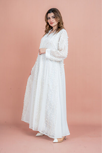 IKKXA Soft Petals Embroidered Jalabiya