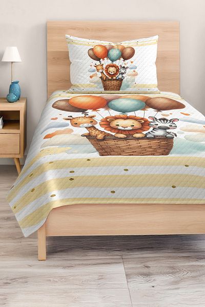 Realhomes Cute Animals in Flight with Balloons Patterned Children's and Teenager's Room Pique Set Bedspread
