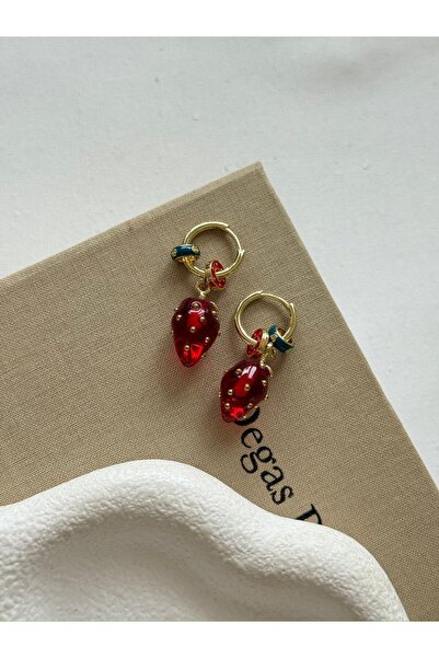 Jerie Gold Çilek Charm Detaylı Küpe