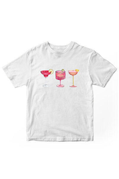 designedfy تيشيرت نسائي مطبوع من كوكتيلز باللون الأبيض