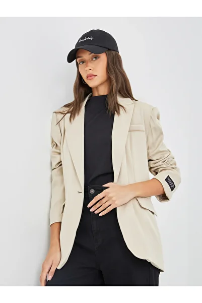 Styli Women Beige Regular Fir Regular Length Blazer with Badge Detail