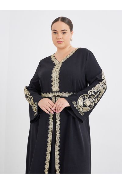 Styli Plus Black Kaftan with Lace Trim