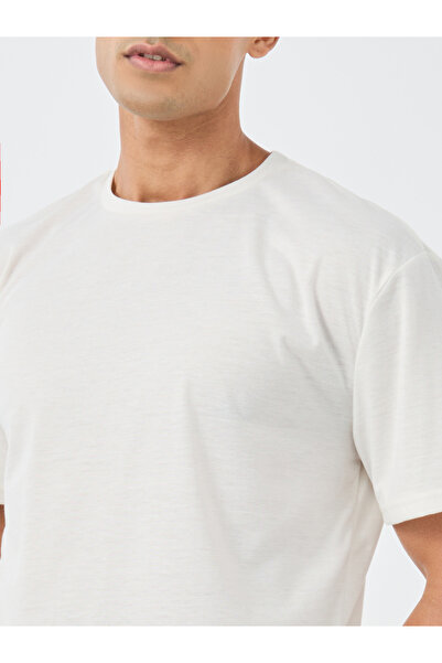 Styli Back Graphic Print T-Shirt and Shorts Set