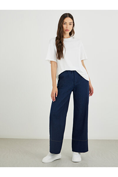 Styli بنطال جينز سادة واسع الساق بحزام خصر مطاطي