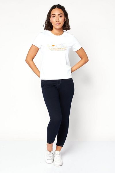 Levi's Women Crew Neck Short Sleeves Graphic Print Shirt, White