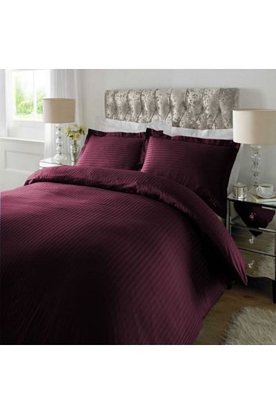 HomePuls Double King Size Bedding Set Damasc Polycotton 1 cm Stripe, 4 Pieces, Red Burgundy
