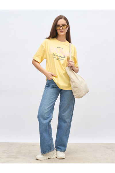 Styli تي شيرت طويل بطبعة جرافيكية لباريس