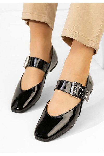 B T Shoes Women's Sartia black ballet flats
