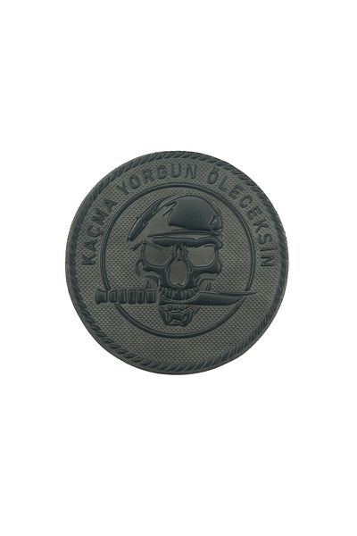 ÇUKUROVA ÜTÜ „Tu vei fi obosit pentru a fugi” Craniu negru Veil Crest 7 cm 3d, 2025 Model nou Tip Velcro,