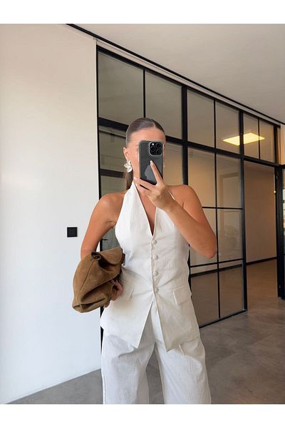 BB Bensu Buyruk Necklace Vest Loose Cut Pants Linen Set