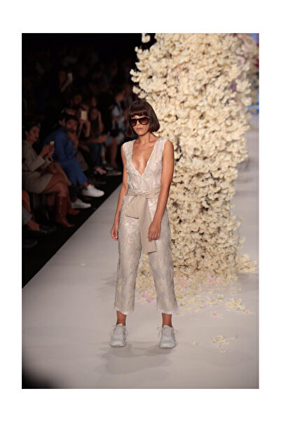 MERT ERKAN V-Yakalı & Şifon Üzeri Payetli Özel Tasarım Şık Tulum