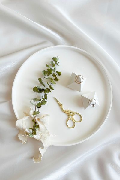 Mandalin Art Studio Word |   Engagement Tray and 2-Piece Ring Riser |   Without Flowers and Accessories