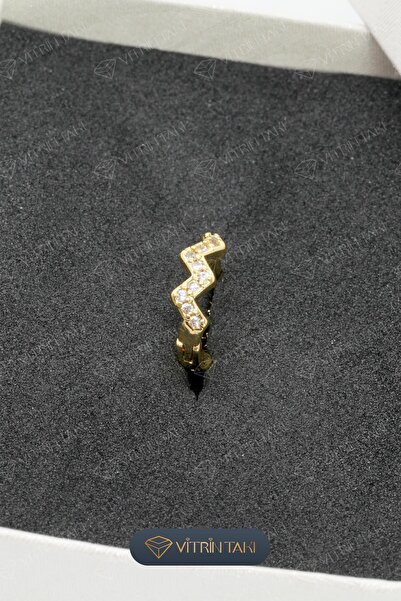 Çelik Taş Detaylı Altın Renk Halka Tragus Piercing