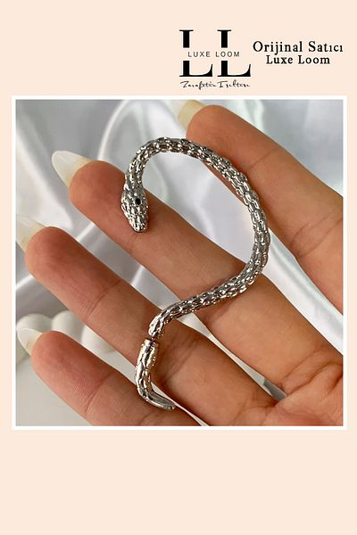 Luxe Loom Zarafetin Işıltısı Women's Non-Tarnish Silver Snake Shaped Left Ear Single Earring 001