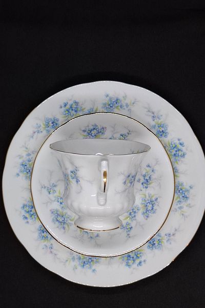 ABBETC Royal Standart Bone China 3 Piece Antique Teacup Set 160 ml