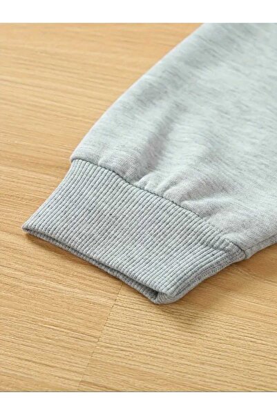 caddekombin Mor Menekşe Baskılı Bisiklet Yaka Gri Sweatshirt