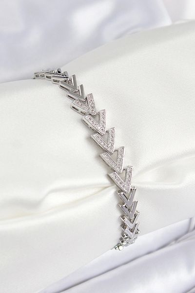 shopwave Brass Zircon Stone Row Arrow Model Silver Color Women's Bracelet