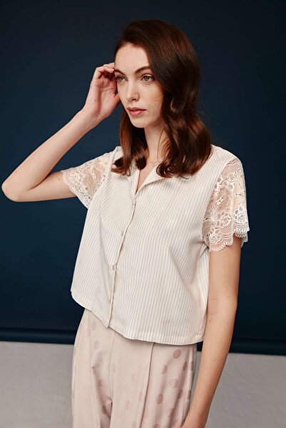 Bonnie Clyde Σετ πιτζάμες με γιακά πουκάμισου με κομψή δαντέλα και λεπτομέρεια πουά 2 τεμαχίων σε κουτί - SELKR30R01J0GBEC-BEJ