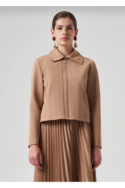 Parla Prive مجموعة نوس