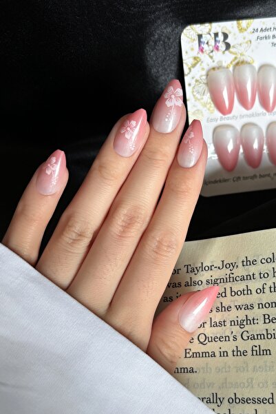 Easy Beauty Kısa Badem 24 Adet Çiçek Desenli Takma Tırnak Seti W1802