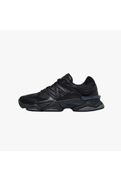 New Balance 9060 „Piele triplă neagră”