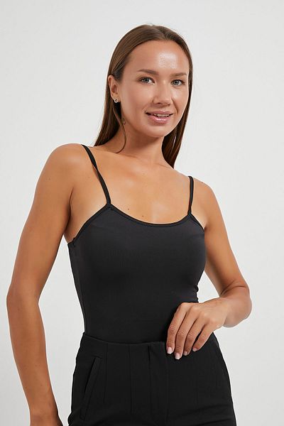 Arma Life Body de bază negru cu bretele subțiri pentru femei