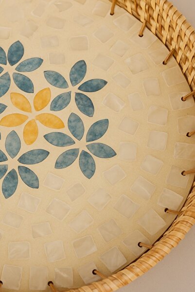 oceanpoint Handmade Pearlescent Rattan Serving Tray Bohemian Stylish Table Presentation Product 30 cm