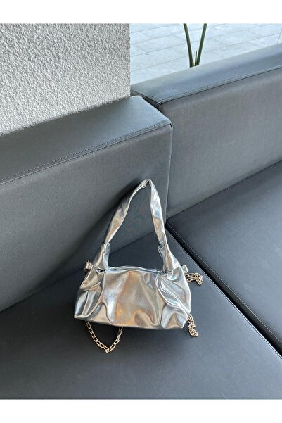 Senza Vedere Geantă crossbody Elise cu curea cu lanț