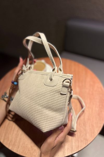 torime Women's Shoulder Bag with Straw Texture Charm Gift