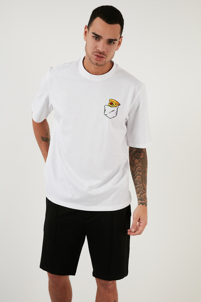 offsidesign تي شيرت رجالي كبير الحجم للجنسين بتصميم بسيط وجيب بيتزا مطبوع بأك...