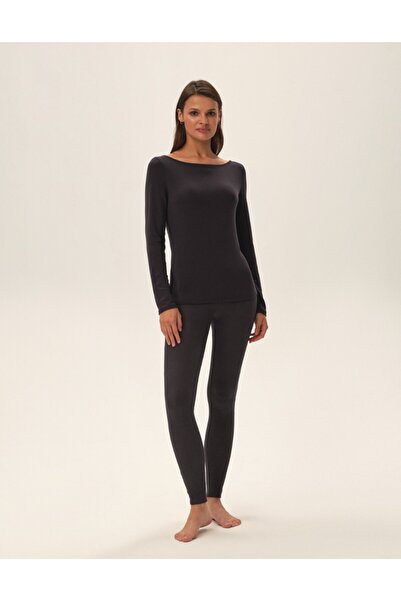 ESOTIQ Long-sleeved shirt is elegance & simplicity combined & Smooth texture & Versatile cut | Pf Jimena