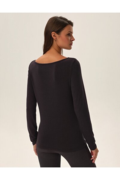ESOTIQ Long-sleeved shirt is elegance & simplicity combined & Smooth texture & Versatile cut | Pf Jimena
