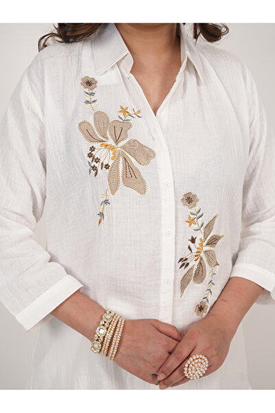Lehar Ivory Grace Embroidered Co-Ord Set – White Cotton Kurta & Flared Pants