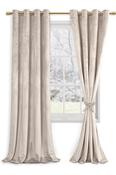 Metropolitan Concept Set doua draperii catifea full blackout, lucrat pe inele tip capse