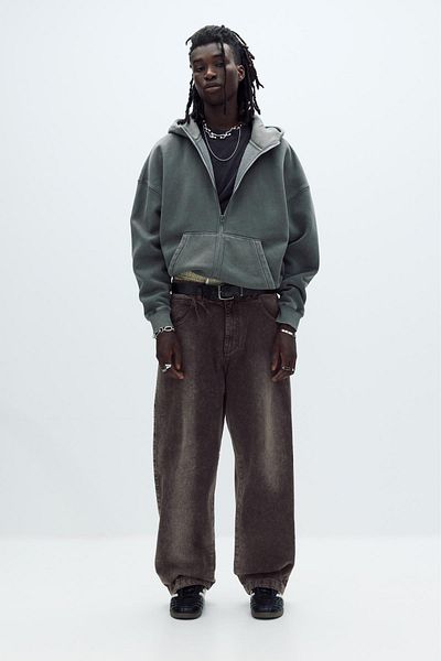Pull & Bear Loose baggy jeans with spray finish