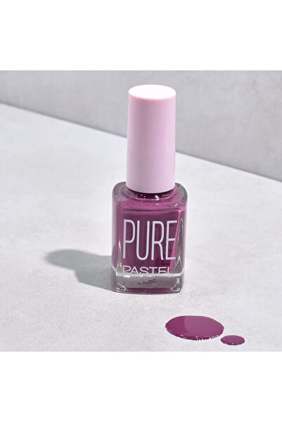 Pastel Nail Polish