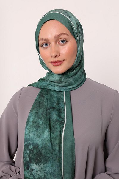 LuvenSara Patterned Silk Shawl |   Emerald