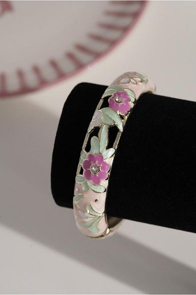 AŞIK ACCESSORIES Floral Pink Enamel Handcuff Bracelet 2