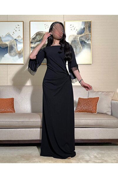 toog فستان أسود بتفاصيل شراشيب على الأكمام