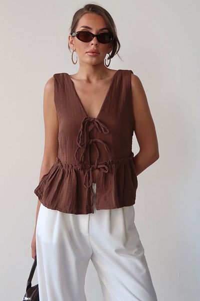 VAGGON Tie Front Tank Top