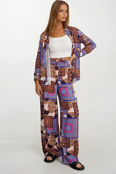 VAGGON Patterned Oversize Shirt and Lace-Up Palazzo Pants Set