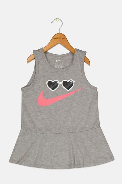 Nike Kids Girl Sleeveless Graphic Outdoor Top, Grey