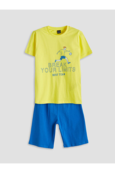 LC Waikiki طقم بيجامة للأولاد من Özmarka New Season بياقة دائرية مع شورت